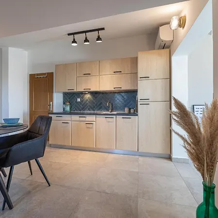Pansion Tina Apartment