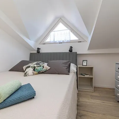 Pansion Tina Apartment