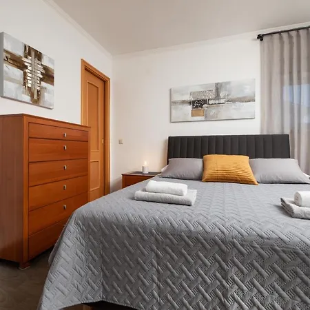 Pansion Tina Apartment