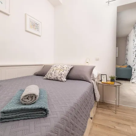 Pansion Tina Apartment *