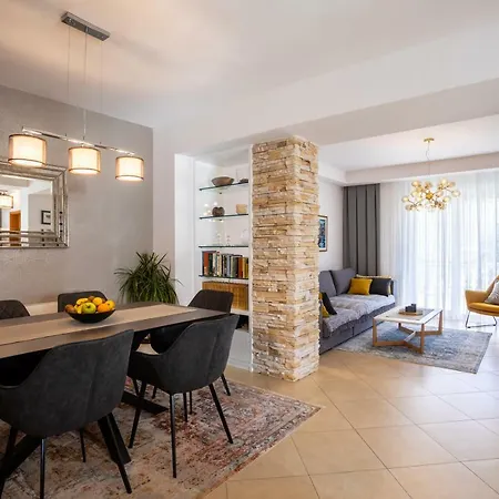 Apartment Pansion Tina *
