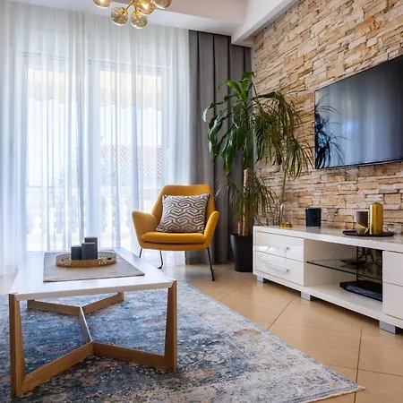 Pansion Tina Apartment *