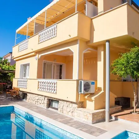 Pansion Tina Διαμέρισμα Šilo