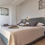 Apartmán Pansion Tina *
